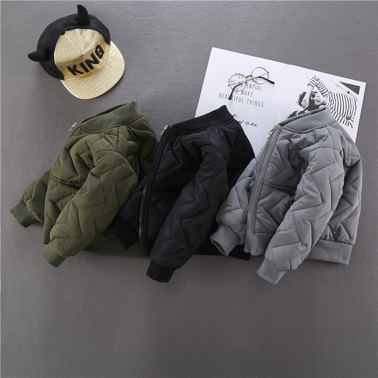 Abrigo de los muchachos engrosado Otoño e Invierno nueva Chaqueta de algodón cálido estilo occidental collar uniforme de béisbol moda entrega de una sola pieza