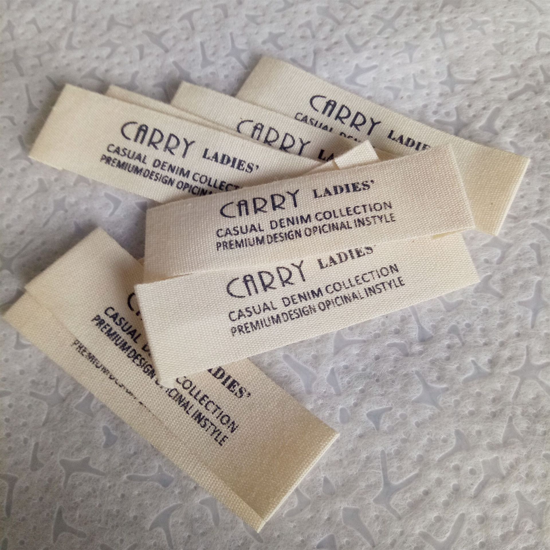 定制服装水洗唛布标 织标毛巾毛绒玩具家纺洗水唛领标定制