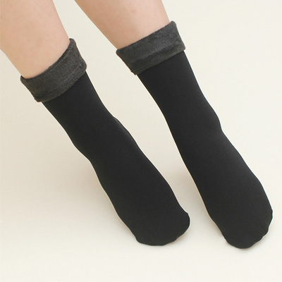 Otoño e invierno calcetines gruesos forrados de lana calcetines de nieve caliente de las mujeres calcetines casuales de media pantorrilla calcetines largos de rodilla al por mayor