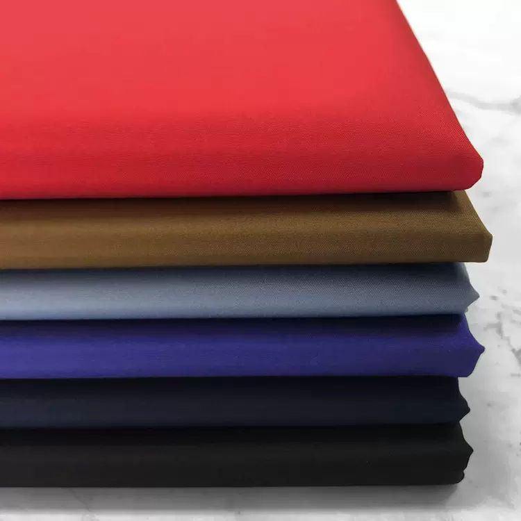 春亚纺TPU贴白膜布 防水透气面料 外套夹克校服 床罩床笠隔尿垫布