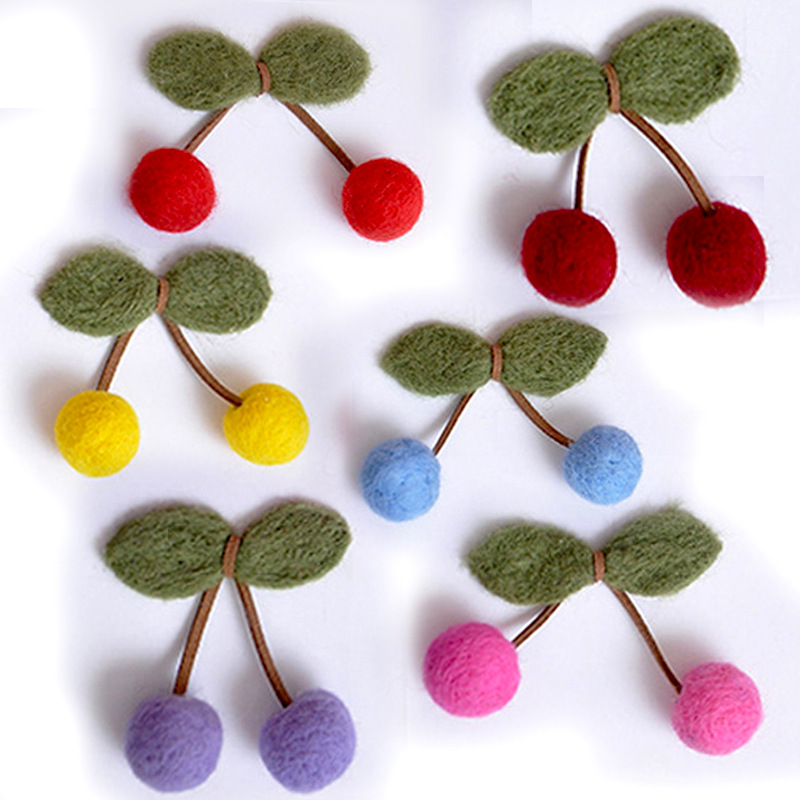 羊毛毡樱桃草莓小兔子成品装饰配件羊毛毡戳戳乐衣服帽子发夹