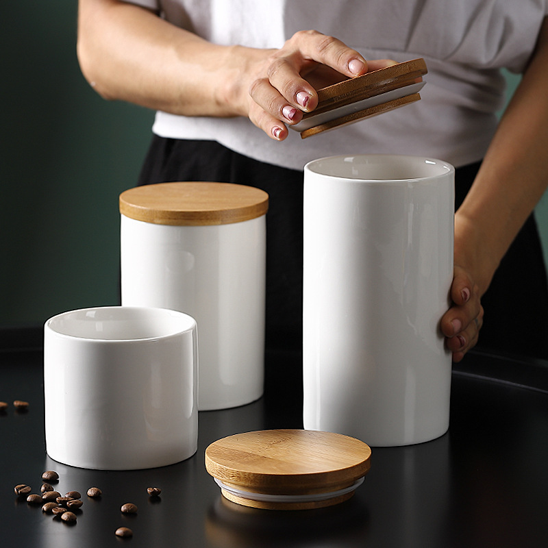 Cross-Border Supply of Kitchen Ceramic Jars, Food Jars, Grain Storage Jars, Tea Jars, Sealed Bamboo Lids, Moisture-Proof with Lids