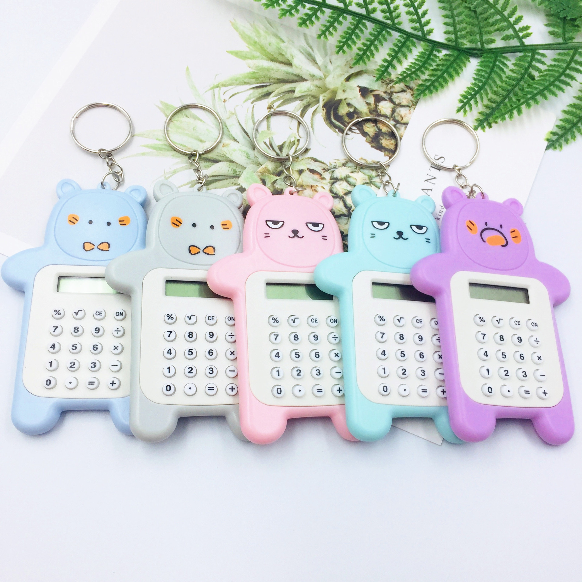 Oso creativo transfronterizo Mini calculadora llavero colgante portátil Escuela Primaria estudiante examen calculadora regalo
