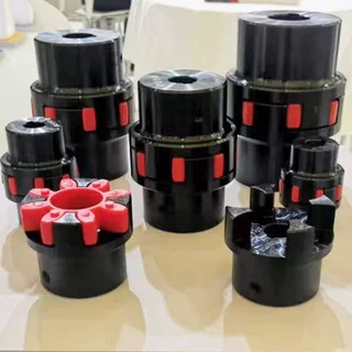 联轴器星型弹性联轴器 夹紧式弹性爪式联轴器 水泵用大扭矩传动轴