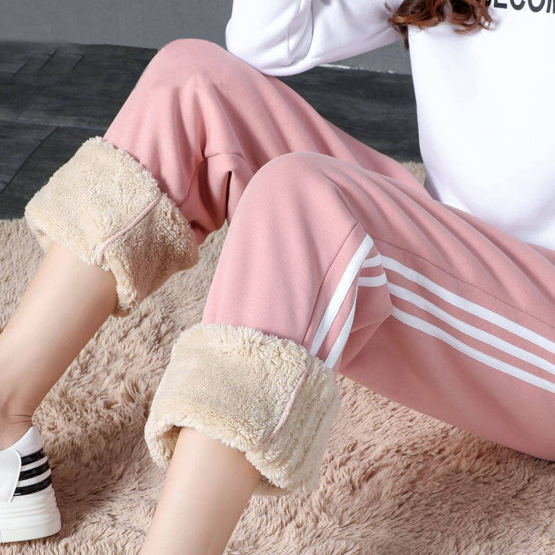 Winter Velvet Sweatpants Women's Wide Leg Loose Large Size Fat Leg Warm Thickened Lamb Velvet Bloomers Outer Wear Sweatpants Winter Velvet Sweatpants Women's Wide Leg Loose Large Size Fat Leg Warm Thickened Lamb Velvet Bloomers Outer Wear Sweatpants
