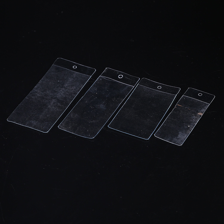 pvc吊牌袋 透明卡套商标 塑料吊牌袋 挂孔PVC标签袋 现货