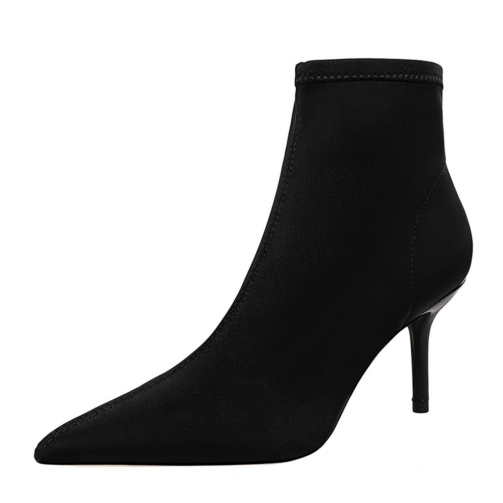 8788-1 Short Boots (This Model Is Out of Stock and Will Not Be Restocked)