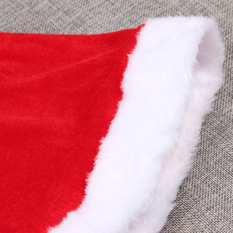 クリスマスのマントのマントのマントの服はパーティーを飾って服を演出します。|undefined