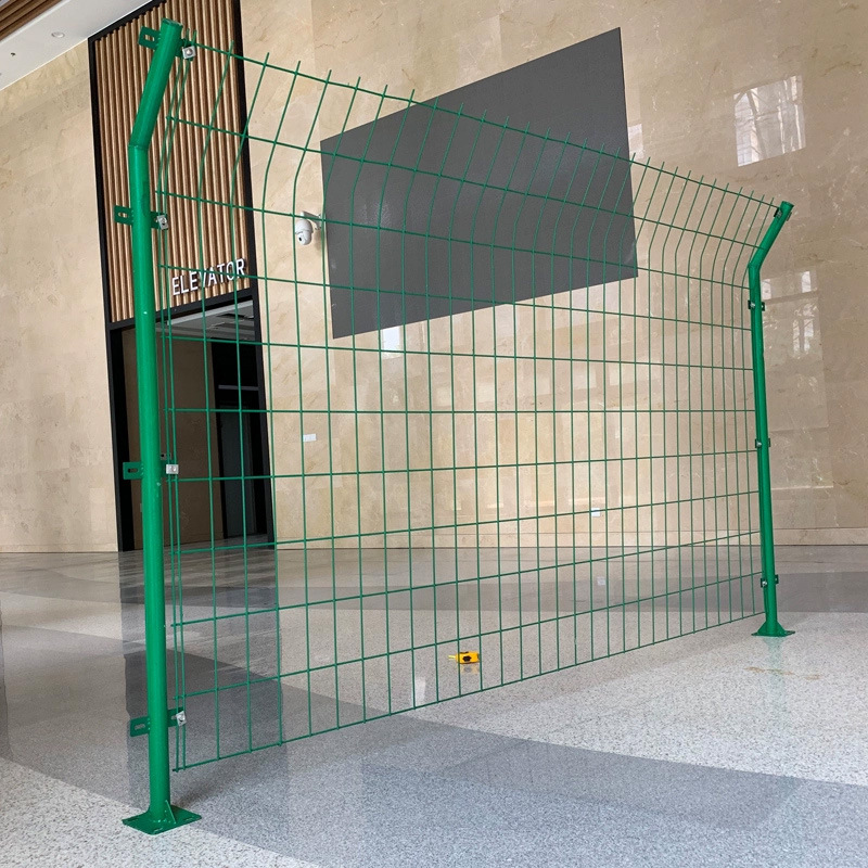 养殖圈地池塘防护网 防锈铁丝双边丝护栏网果园隔离防护网围栏网