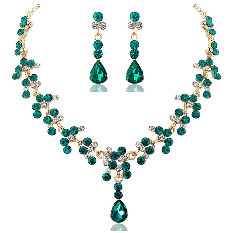 Fashion High-end European and American Hot-selling Crystal Earrings Wedding Necklace Two-piece Bridal Jewelry Dress Matching Set