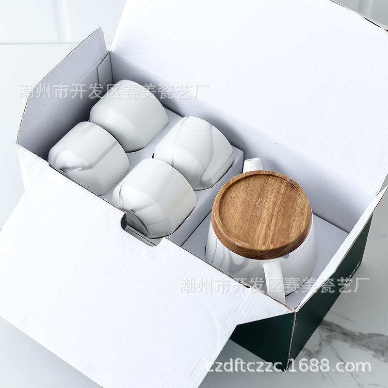 Directo de fábrica creativa flor juego de té simple regalo del hogar con la bandeja juego de té una olla cuatro tazas de cerámica juego de té caja de regalo