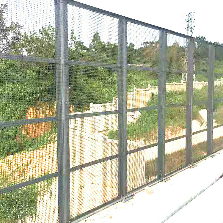 高速公路防抛框架护栏道路网施工防护围挡墙隔离栅带框护栏网