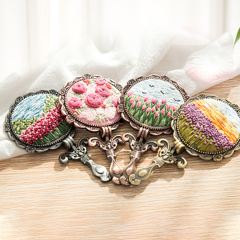 Bordado DIY hecho a mano espejo cosmético paquete material Suzhou bordado escuela regalo tela producción creativa mano laminado espejo