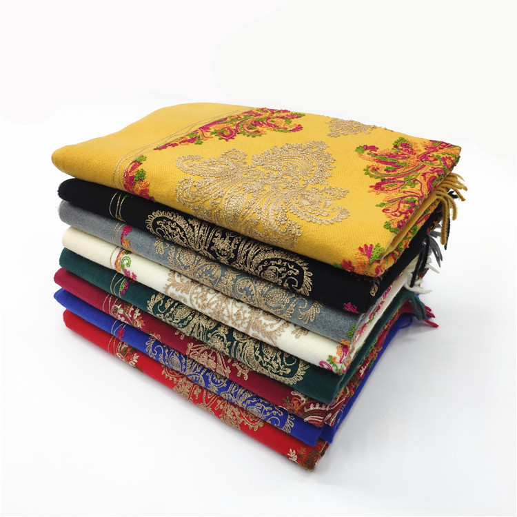 Yunnan otoño y invierno bufandas bordadas de cachemira patrón floral de frisa espesa pañuelo estilo nacional al por mayor