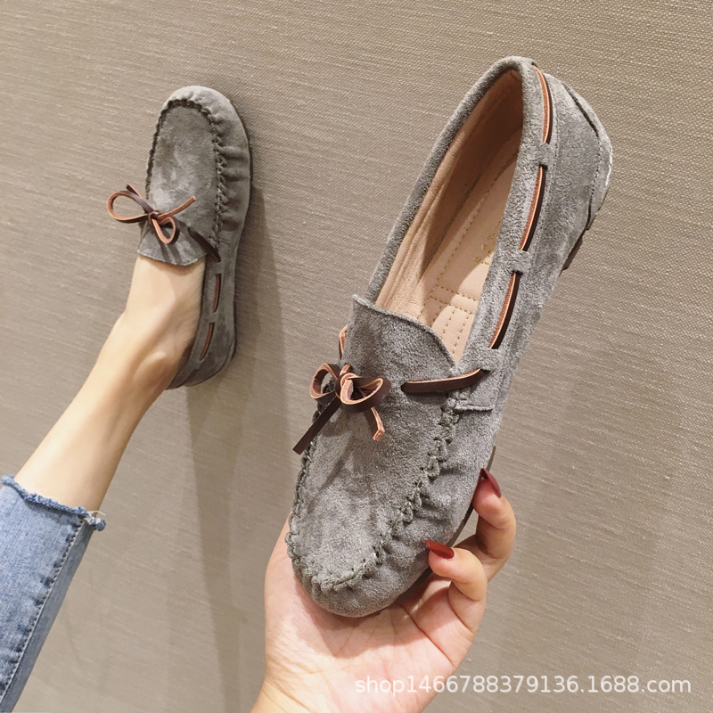Mocasines de terciopelo de algodón de las mujeres Otoño e Invierno Nuevo color plano a juego arco zapatos de mujer embarazada más tamaño Internet celebridad zapatos de mujer 41-43