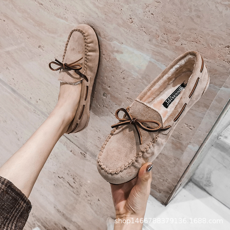 Mocasines de terciopelo de algodón de las mujeres Otoño e Invierno Nuevo color plano a juego arco zapatos de mujer embarazada más tamaño Internet celebridad zapatos de mujer 41-43