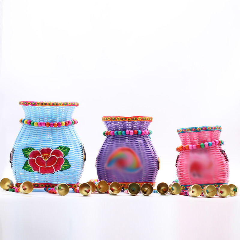 컬러풀한 미드백 바구니