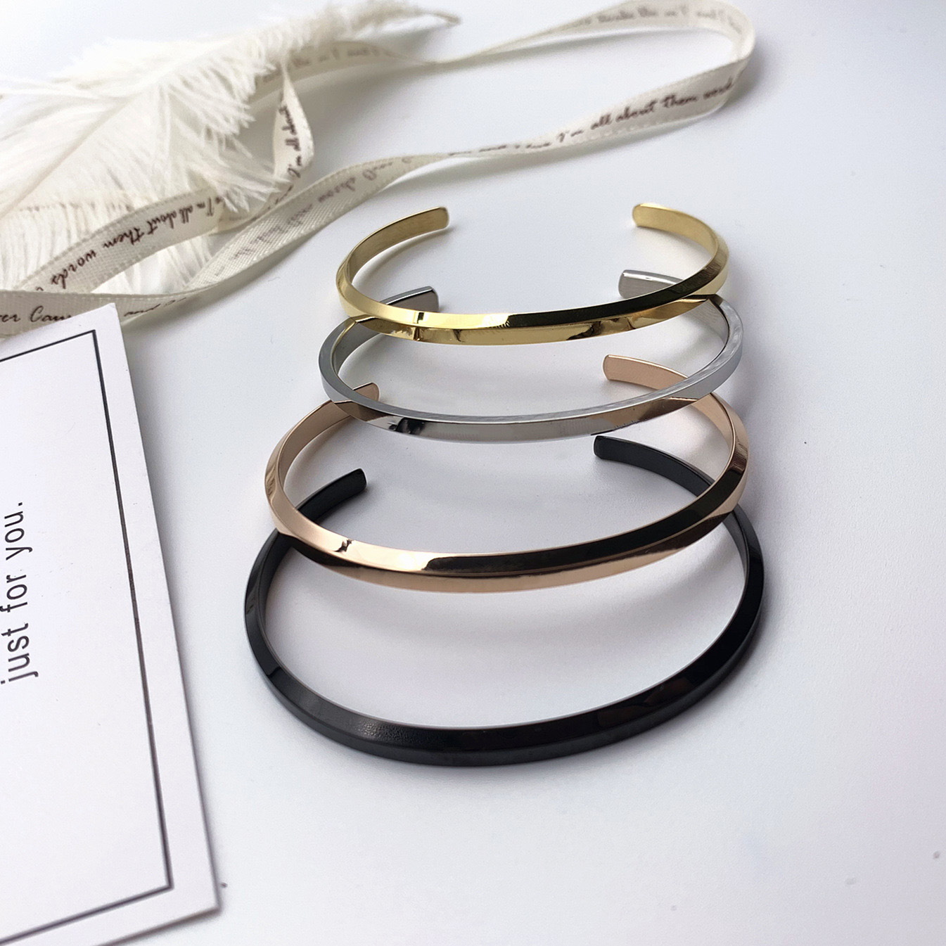 Cruz-frontera caliente pareja DW pulsera Bisel Red Abierta reloj rojo accesorios oro rosa titanio acero pulsera fábrica al por mayor