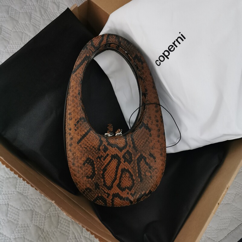 coperni Internet Celebrity Retro Women's Portable Genuine Leather Cowhide Snake Pattern Stereo Egg Bag Small Round Bag coperni Internet Celebrity Retro Women's Portable Genuine Leather Cowhide Snake Pattern Stereo Egg Bag Small Round Bag