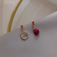 Серьги, серебро 925, игла по форме асимметричного микроподбородка, стиль легкой роскоши