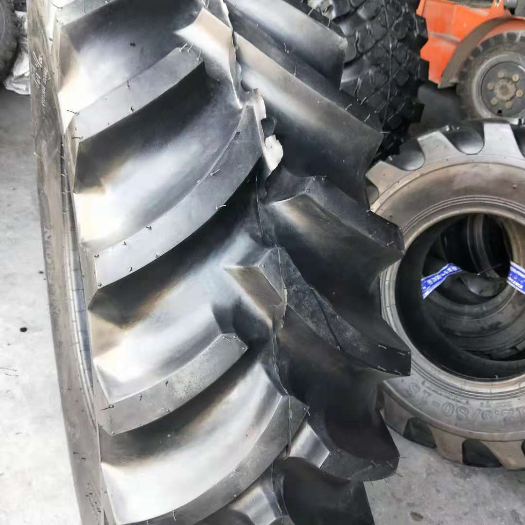 供应16.9-24旱田农用拖拉机轮胎农用机械轮胎 收割机轮胎