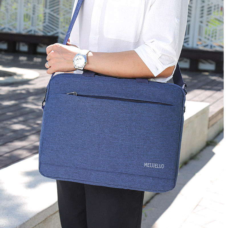 새로운 어깨 휴대용 15.6 인치 컴퓨터 가방 도매 로고 선물 상품의 세대