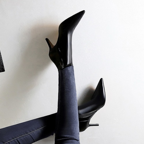 8788-2 European and American Style Fashionable Simple Skinny Boots: Stiletto Heels, Pointed Toes, Sexy Nightclub Look, Slimming Short Boots & Ankle Boots