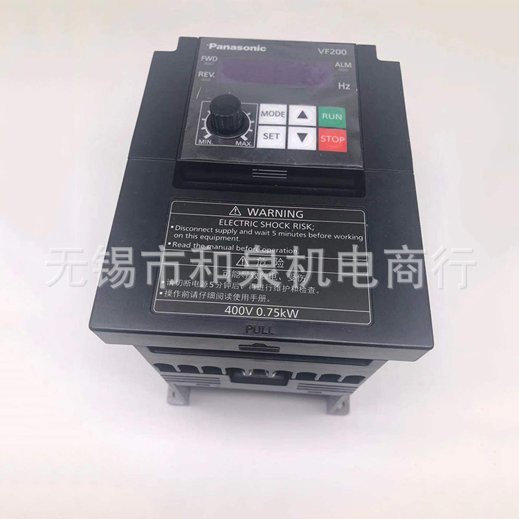 松下变频器AVF200-0042 0072 0152 0222 200V 0.4 0.75 1.5 2.2KW