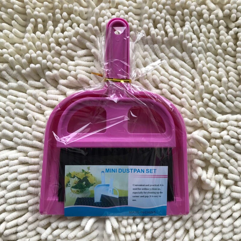 Plastic Pet Supplies Keyboard Broom Dustpan Set Dog Feces Desktop Cleaning Brush Gift