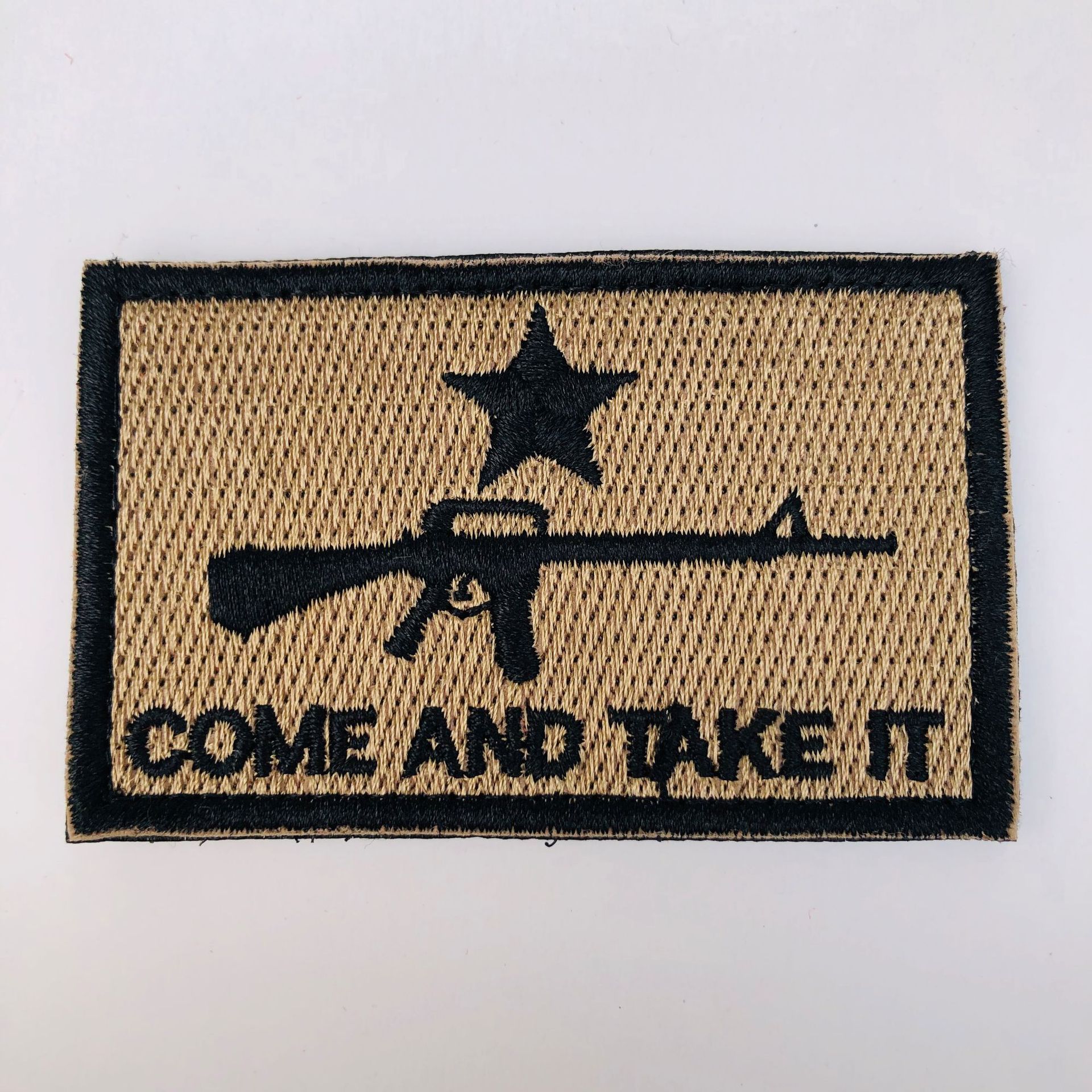 Sello bordado cuadrado 8x5cm (Ven y consigue AK)