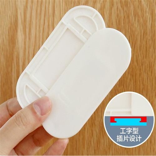 Wall-mounted plug holder, wall-mounted storage, traceless plug-in strip, punch-free plug board, socket hanging, wall-mounted, adhesive type