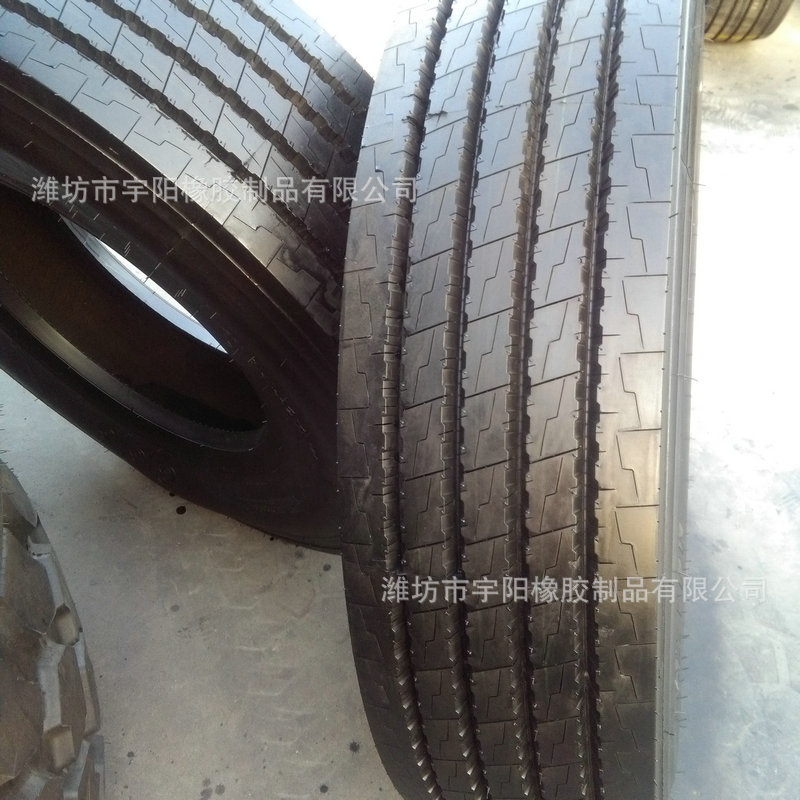 295/75R22.5 卡车 拖车轮胎 真空钢丝轮胎 顺纹