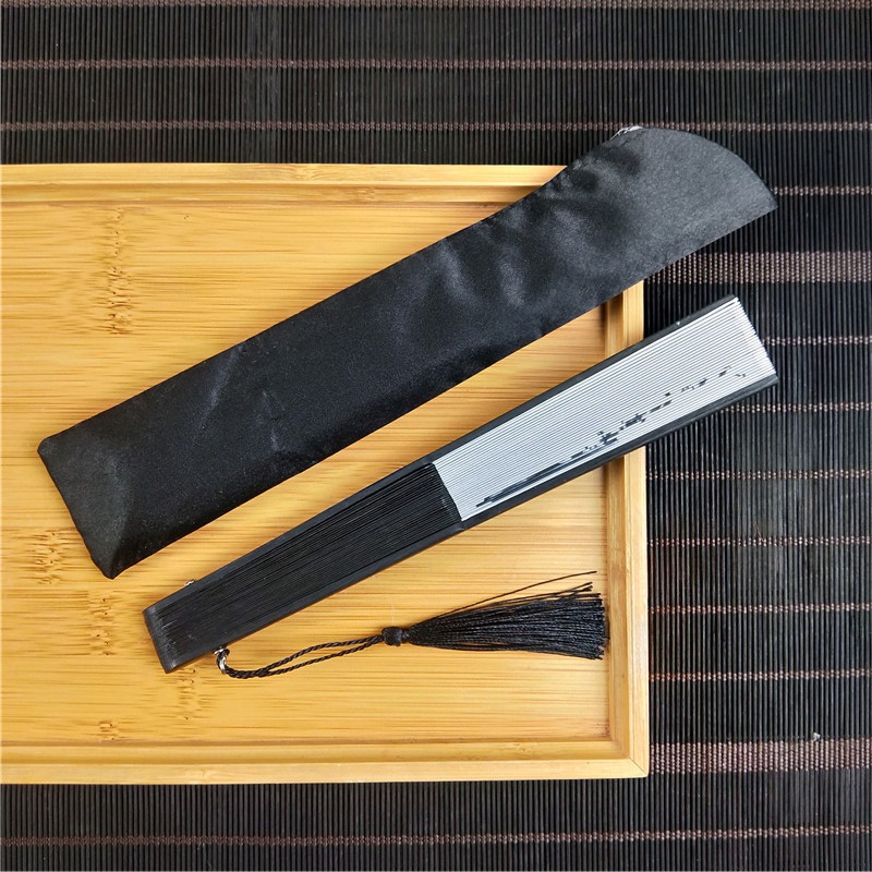 Ventilador plegable de estilo artístico pequeña tinta fresca Ventilador plegable de carácter chino hombres y mujeres ventilador de pareja sin corazón pequeño ventilador de 6 pulgadas para hombres pequeños al por mayor