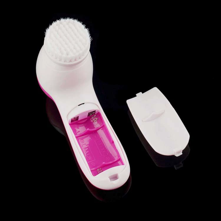 Cosmetic cleansing milk for face washing, pore cleansing