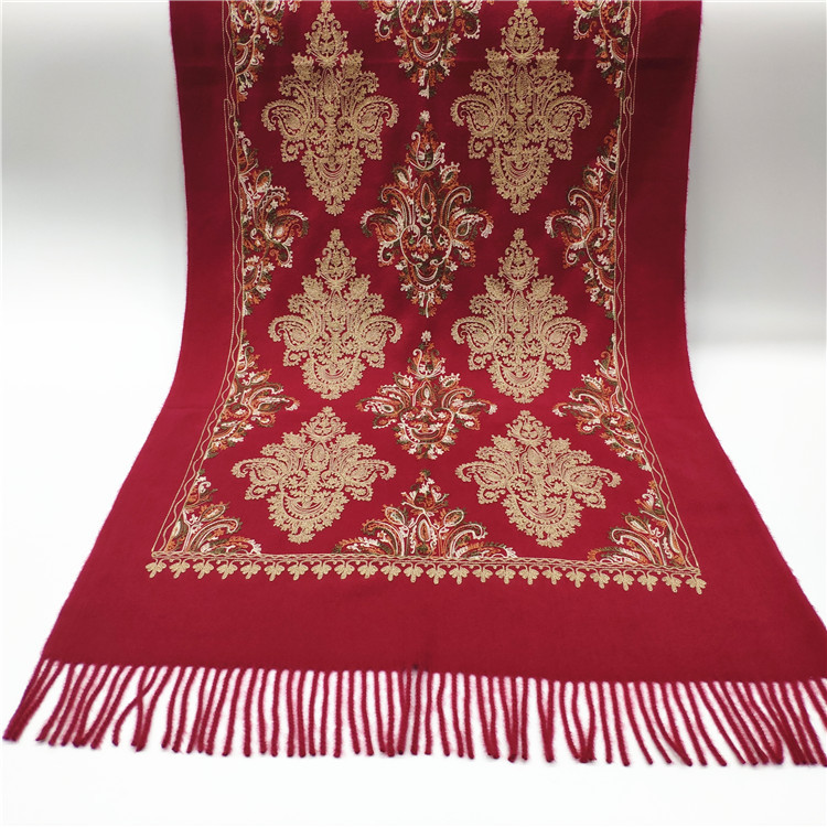 Yunnan otoño y invierno bufandas bordadas de cachemira patrón floral de frisa espesa pañuelo estilo nacional al por mayor