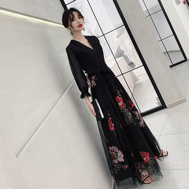 黑色晚礼服女2026夏秋新款宴会气质长款主持人仙气梦幻森系连衣裙