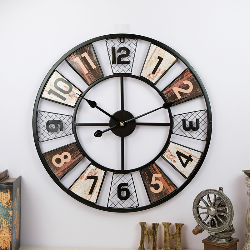 Wrought Iron American Vintage Living Room Advanced Clock Round Metal Wall Clock Creative Decorative Wall Watch Amazon Products