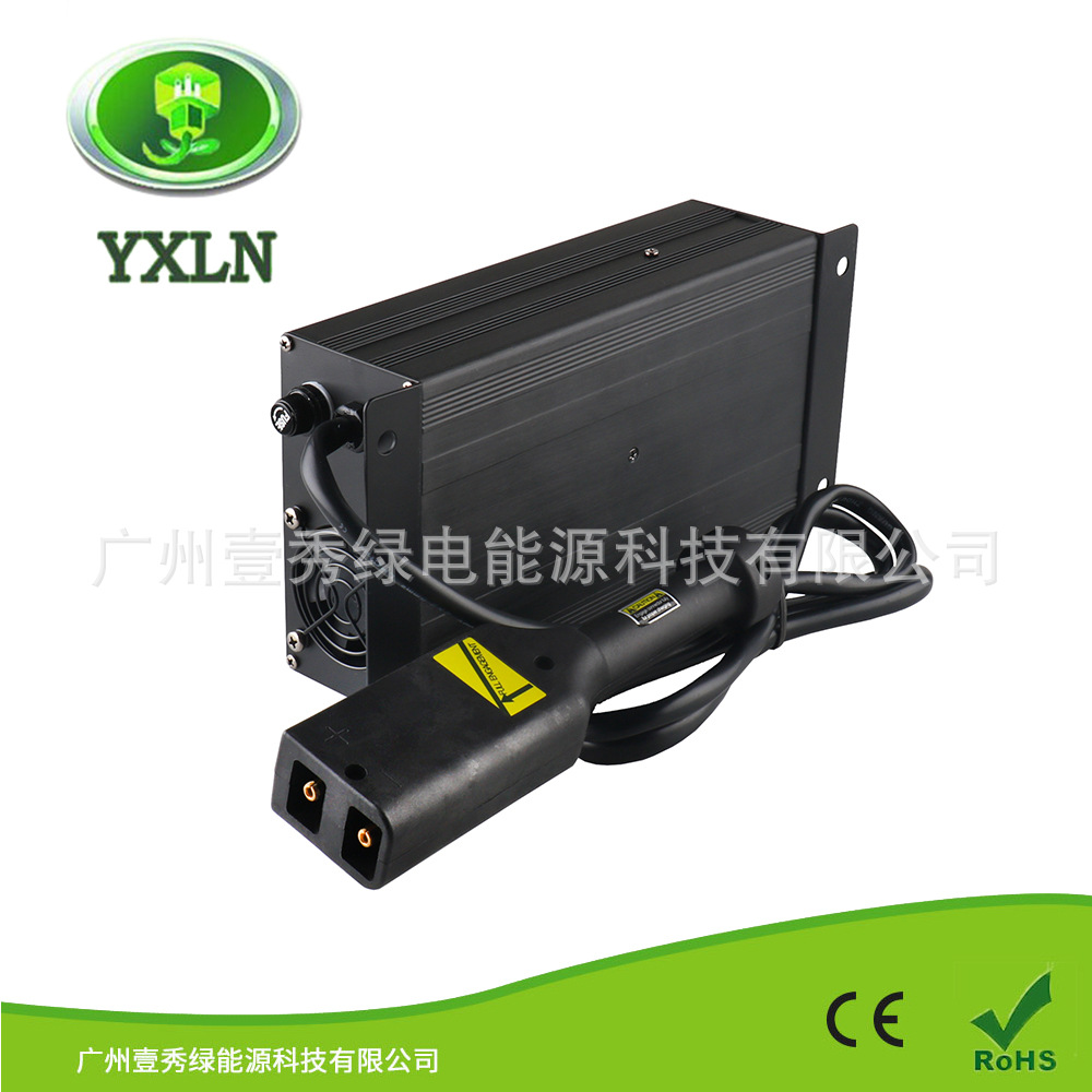 48V15A平角接头高尔夫球车充电器带LED屏手柄方便携带电池充电器