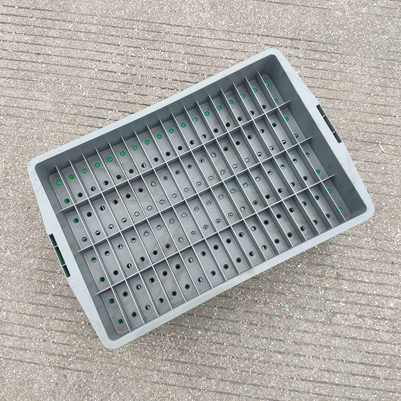 塑料周转箱厂家五金汽车配件物流箱分隔塑胶箱仓库72格零件箱