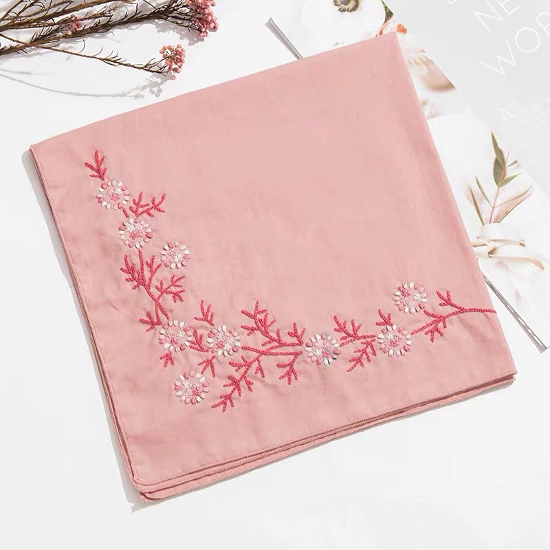 Bordado DIY hecho a mano auto-bordado pañuelo material paquete pequeña toalla cuadrada pañuelo de algodón regalo creativo para bordado de tela de novio