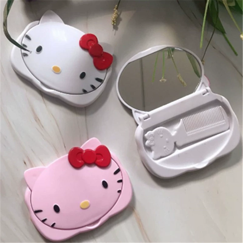 "Foldable Cartoon Handheld Mirror, Kitten Print Compact Mirror with Comb, 13.5×12.5 cm" -> "Складное карманное зеркальце с мультяшным принтом котёнка и расческой, компактное зеркало 13,5×12,5 см"