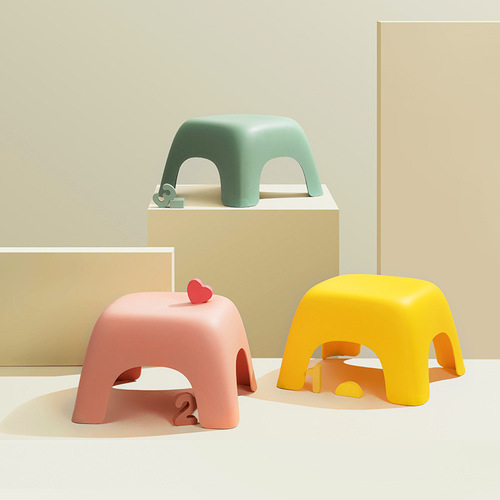 Home living room cartoon children's stool living room plastic small stool thickened bathroom bathing low plastic stool non-slip small bench
