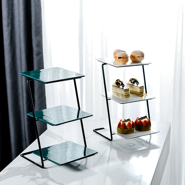 Заводская прямой продажа трехслойная десертная pan Nordic Creative Iron Acacia Cake Shelf Multi-layer Fruit Settings Desk