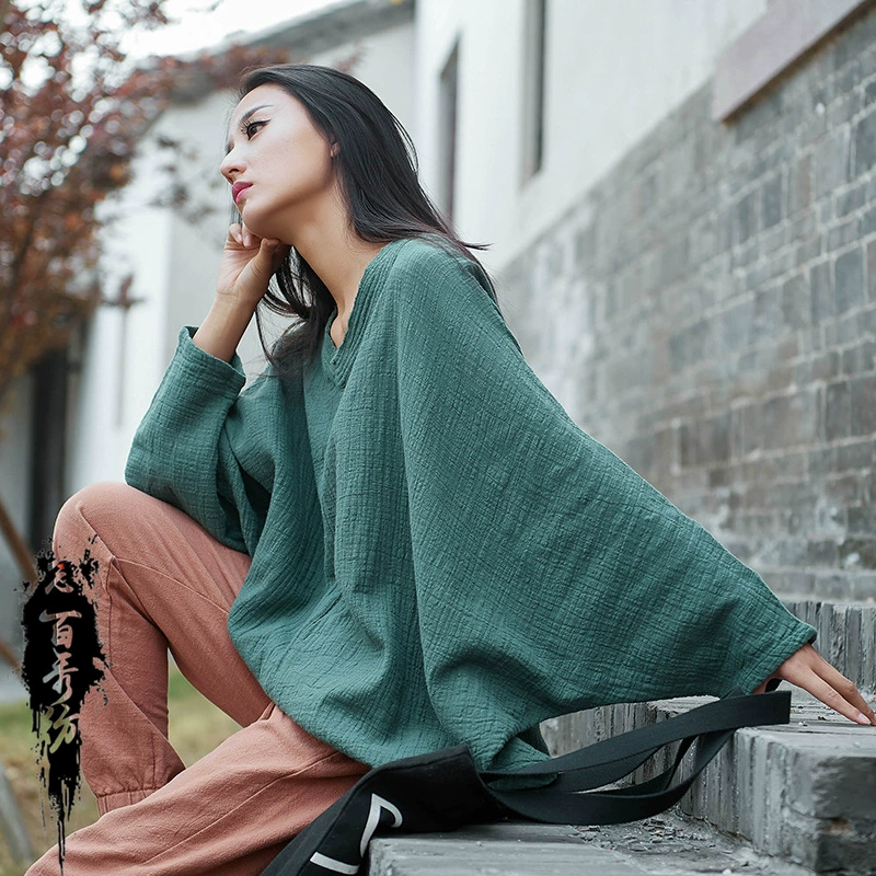 Новая женская одежда из хлопка и льна Осень/Зима 2025: Текстиль Nianbaixiu в национальном стиле, ретро-текстура, приталенный пуловер с V-образным вырезом и рукавами «летучая мышь»
