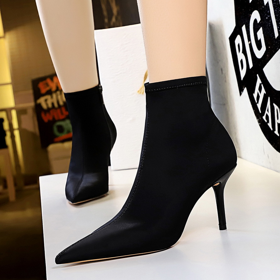 8788-1 Short Boots (This Model Is Out of Stock and Will Not Be Restocked)