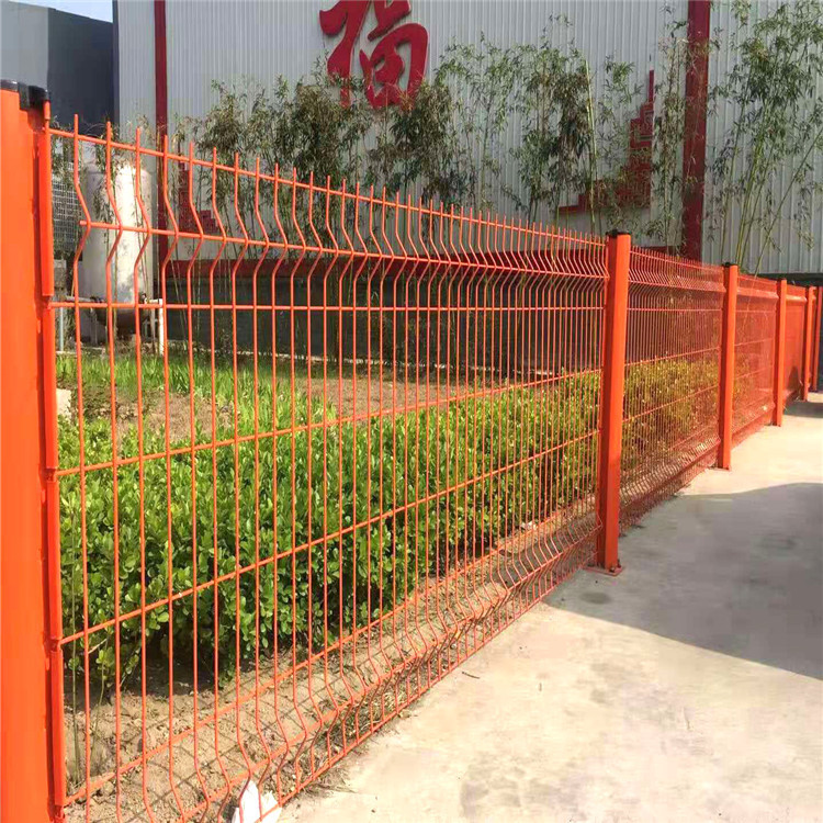 供应公路边框护栏网 农场围栏网 光伏电站隔离栅铁丝网工厂批发