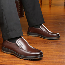 厂家老人头商务休闲宽脚爸爸中老年皮鞋软底牛筋底男鞋72161舒适