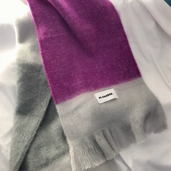Purple, wide color palette