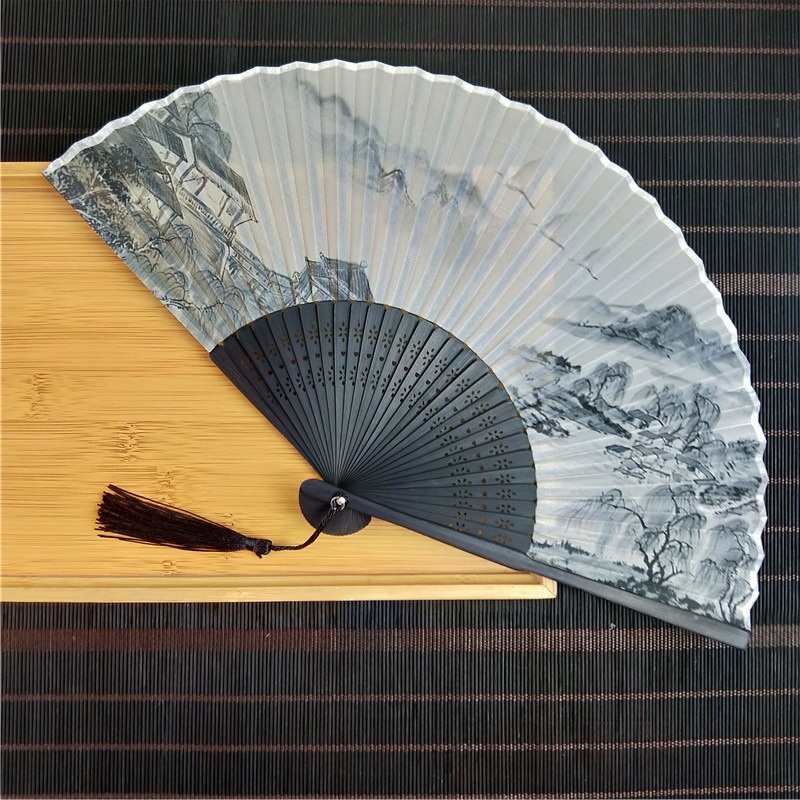 Ventilador plegable de estilo artístico pequeña tinta fresca Ventilador plegable de carácter chino hombres y mujeres ventilador de pareja sin corazón pequeño ventilador de 6 pulgadas para hombres pequeños al por mayor