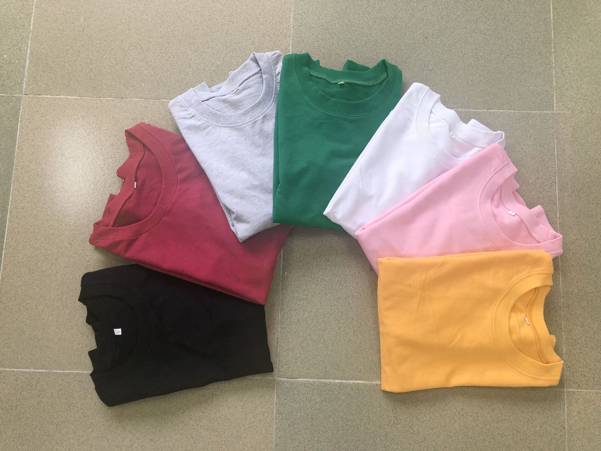 MAMA NECESITA ALGUNOS Otoño e Invierno carta de impresión de moda de la calle nuevo suéter superior para los hombres y las mujeres